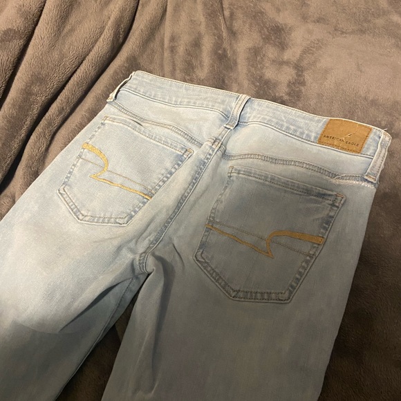 American Eagle Low Rise Skinny Jeans - Picture 2 of 3
